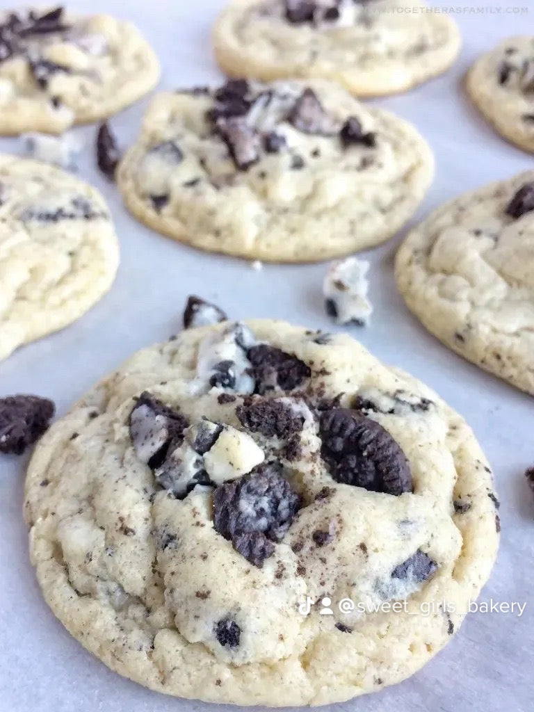 GIANT 1/4 Pound Chocolate Chip Cookie